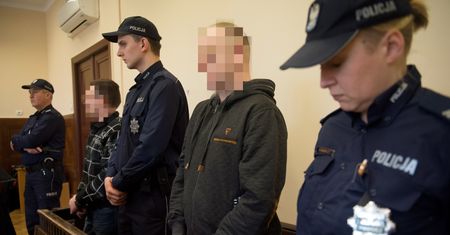 Surowy wyrok ws. podpalenia kobiety. Sprawcy zostali skazani na dożywocie