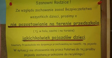 Nietypowe ogłoszenie w przedszkolu. "Rowerki dzieci do recyklingu"