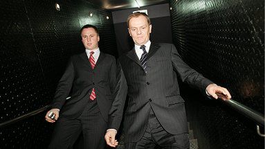 Donald Tusk w drodze na spotkanie z sympatykami PO
