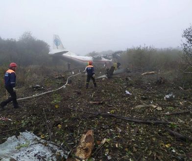 Lwów. Awaryjne lądowanie samolotu An-12 na Ukrainie