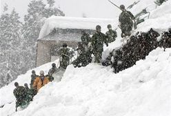 82 ofiary opadów śniegu w Japonii