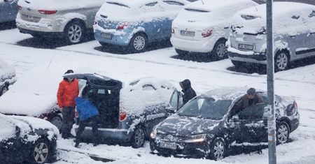 Atak zimy na południu Polski. Ostrzeżenia meteorologów