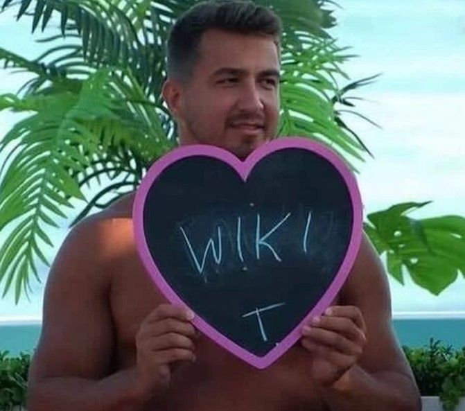 Love Island: Daniel dawał sygnały partnerce spoza programu?