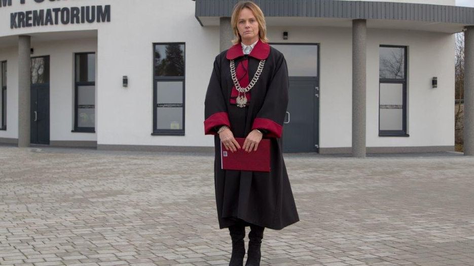 Aneta Dobroch prowadzi świeckie pogrzeby