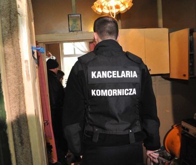 Ważne zmiany dla zadłużonych emerytów. Komornik zajmie mniej