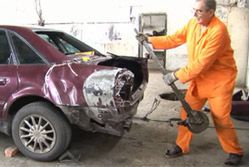 Tak się naprawia samochody w Rosji