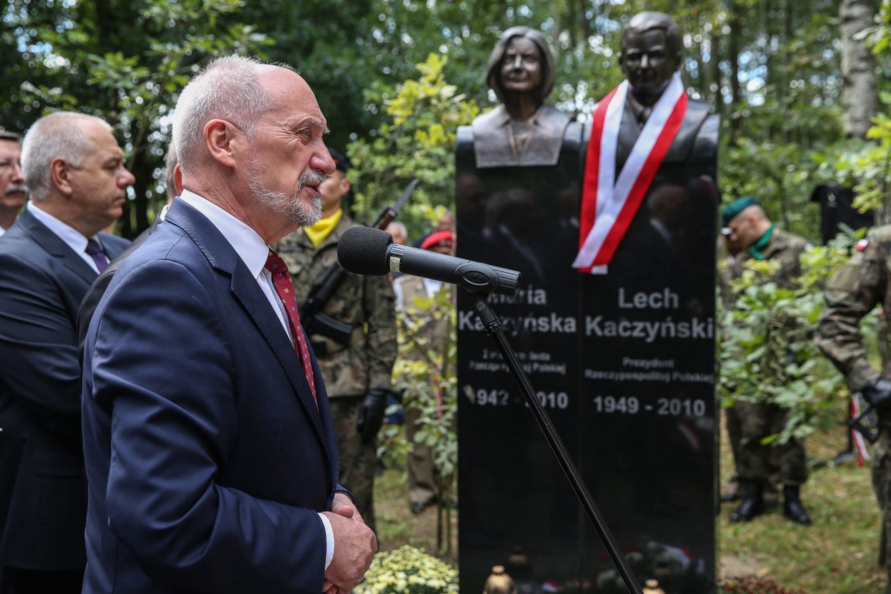 W Ossowie odsłonięto popiersie Marii Kaczyńskiej