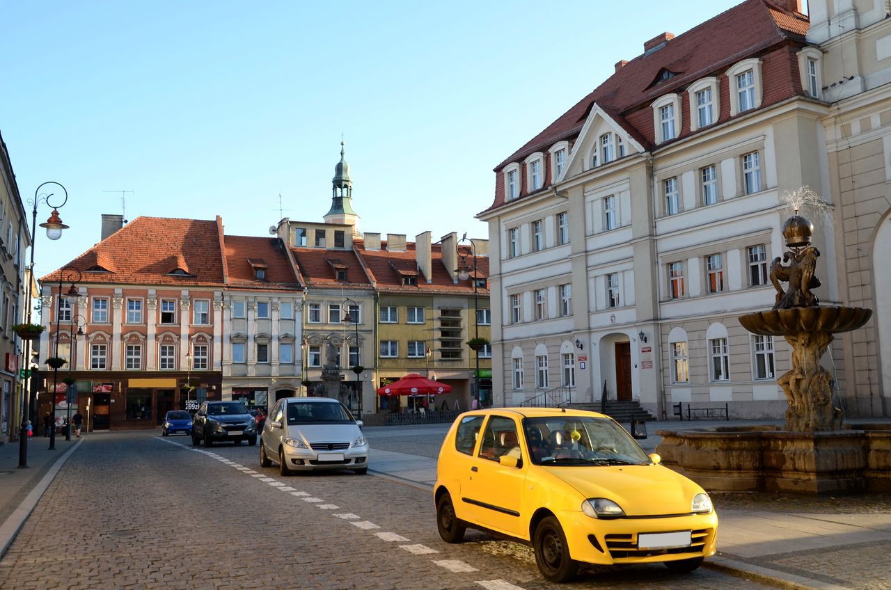 Otworzyli zabytkowy sejf. Tak wyglądają pamiątki z Breslau