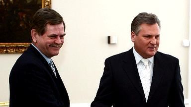 Kwaśniewski - Janik, konsultacje