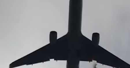 Pasażerowie przeżyli chwile grozy. Po starcie zapalił się silnik