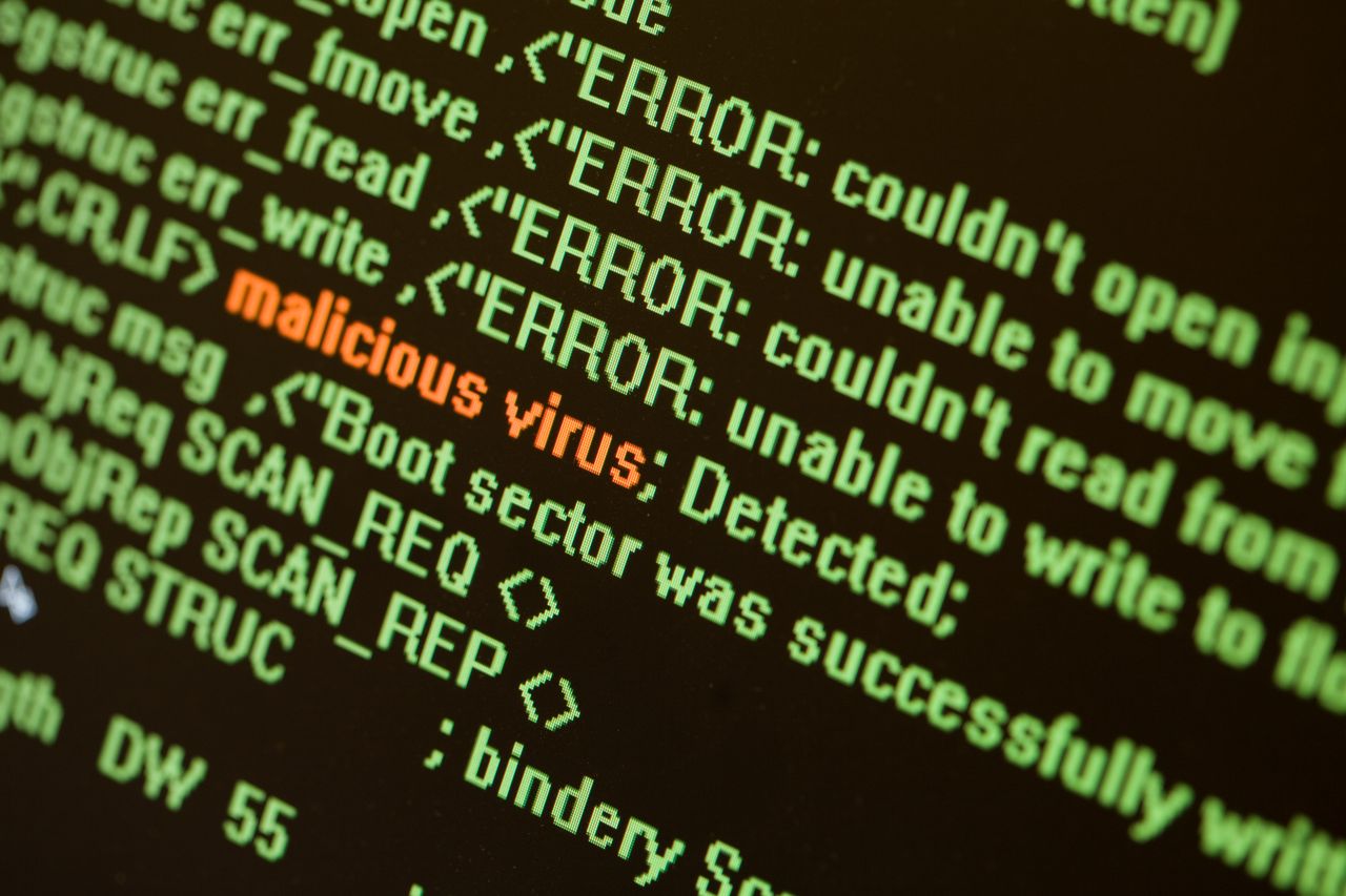 Pomysłowość cyberprzestępców nie zna granic - wirus w prezentacji PowerPoint