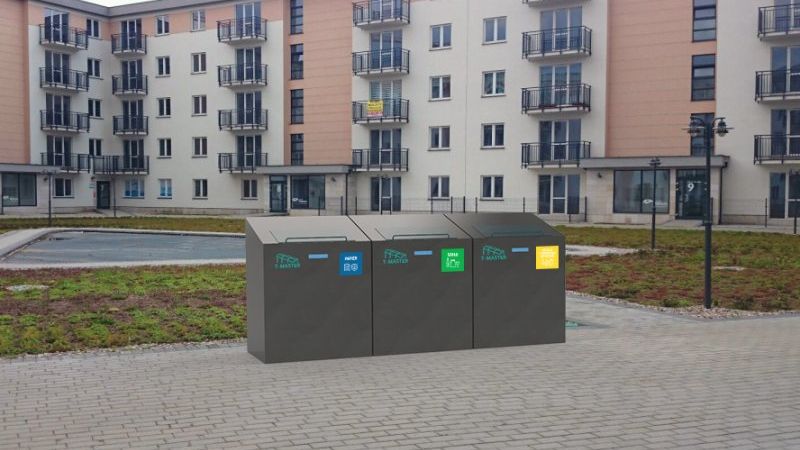 Inteligentne śmietniki to przyszłość? Duże miasta się nimi interesują, eksperci przestrzegają przed... inwigilacją.