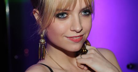 Sasha Strunin kończy 30 lat. Odmieniona wróciła do show-biznesu