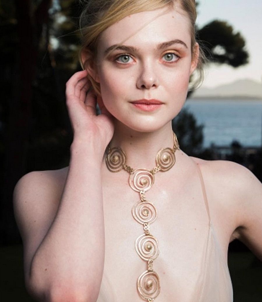 Elle Fanning na gali amfAR