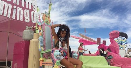 Burning Man – Natalia Siwiec i inne celebrytki bawią się na festiwalu
