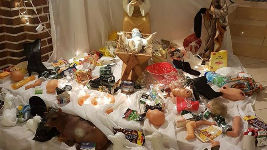 Szopka bożonarodzeniowa w parafii w Świerżach Górnych