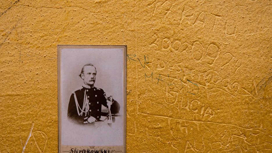 Powstańcy styczniowi będą pogrzebani w Wilnie. Zabije dzwon Zygmunt. Zdjęcie powstańca Zygmunta Sierakowskiego z wystawy "Odnalezieni na Górze Giedymina" w Litewskim Muzeum Narodowym w Wilnie, listopad 2019 roku.