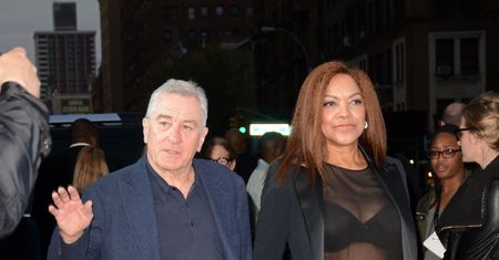 Żona Roberta De Niro w prześwitach. Ona ma 61 lat!