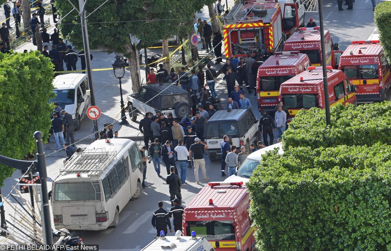 Tunis. Kobieta wysadziła się w powietrze przed hotelem