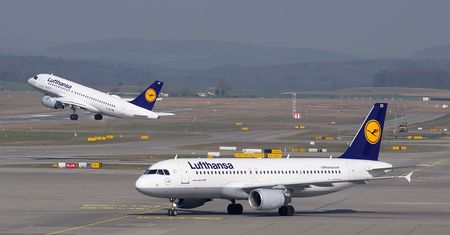 Niemcy: piloci nie chcą latać z deportowanymi imigrantami