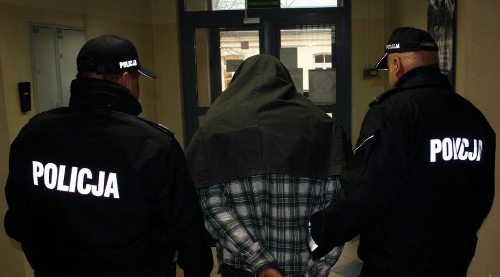 Warszawa: pikieta przed MSWiA przeciw deportacji irackiego Kurda