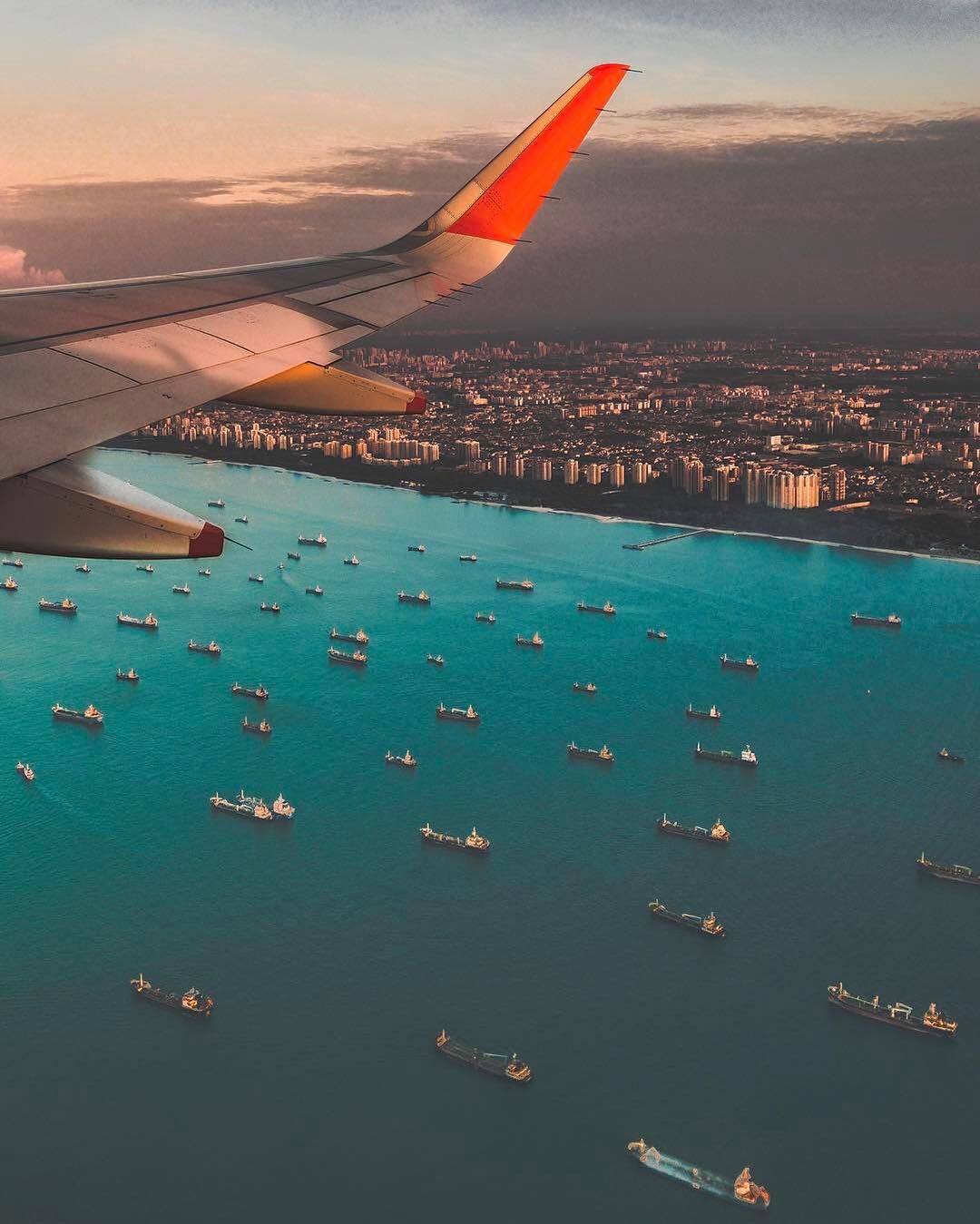 Lądowanie samolotu na lotnisku Singapur-Changi