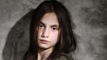 Poruszające opowieści osób, które w dzieciństwie były molestowane fizycznie i psychicznie.