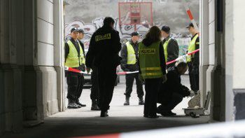 Policja zabezpiecza ślady