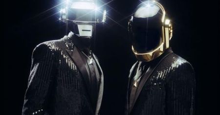 Muzyk Daft Punk bez hełmu w filmie