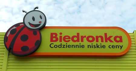 Dyskonty walczą o klientów. Pojawiają się nowi gracze, a starzy modernizują punkty