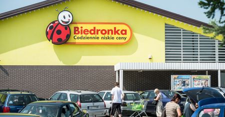 Biedronka w tym mieście działa przez całą dobę. Konkurencja w pobliżu też