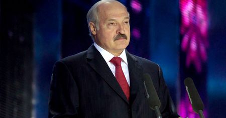 Prezydent Łukaszenka dał prezent młodej parze. Wyjątkowo oryginalny