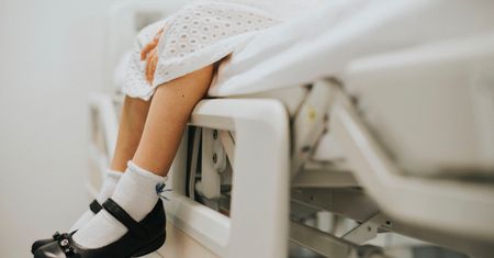 "Klinika Budząca Zaufanie" w Moskwie oferowała obrzezanie dziewczynek. Nawet od 5 roku życia