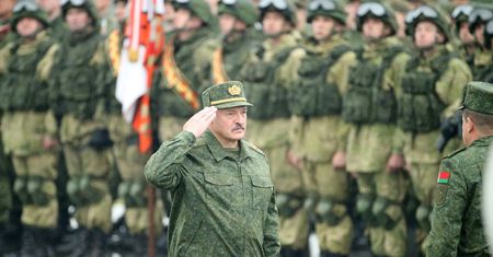 Łukaszenka: gdyby trafił pocisk, to od razu dwóch by nie było