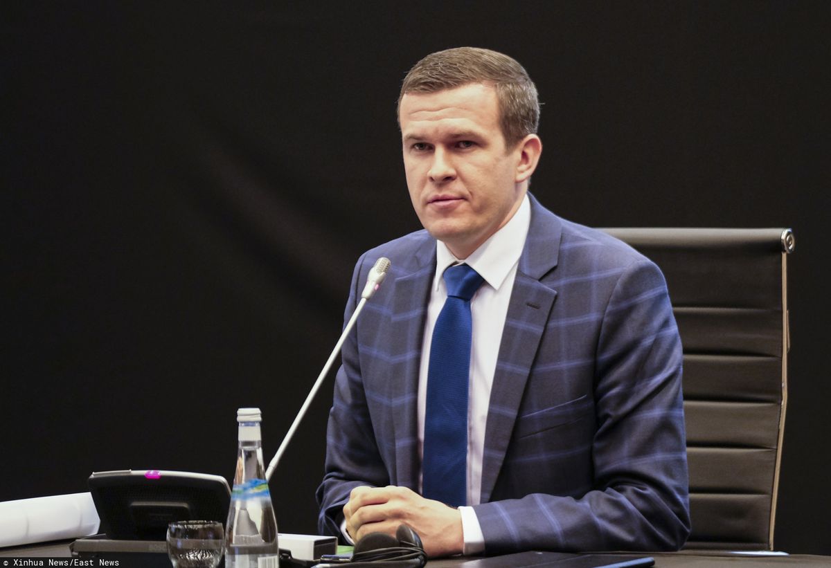 Tabloid opublikował adres byłego ministra PiS. Witold Bańka zapowiada "konsekwencje prawne"