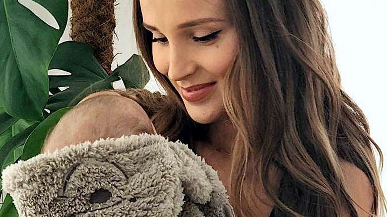 Marina Łuczenko z synem Liamem