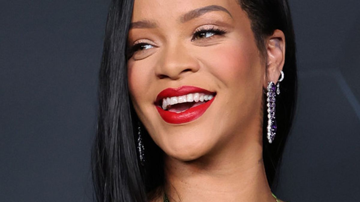 Rihanna pokazała twarz synka! Jaki do niej podobny! Osiem miesięcy czekaliśmy na ten widok