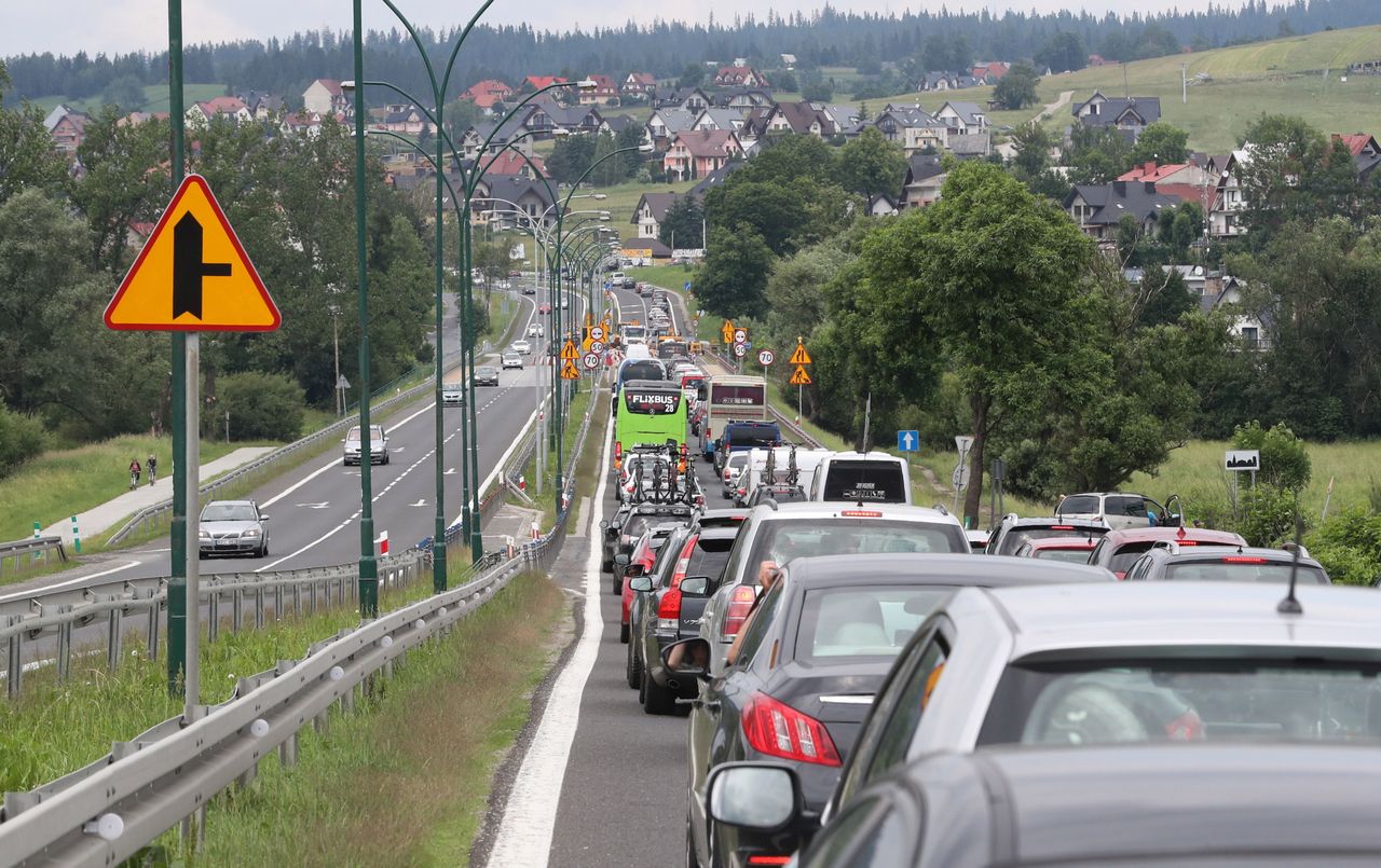 Wypadek na zakopiance. Sprawca miał 1,8 promila, ranne dwie osoby