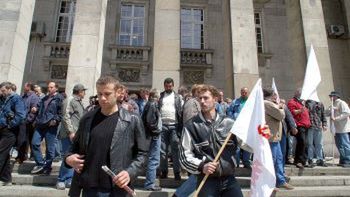Byli pracownicy przedsiębiorstwa Jedynka po marszu protestacyjnym