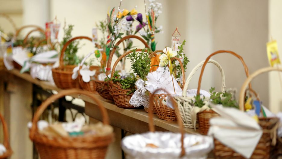 Wielka Sobota - sklepy czynne 20 kwietnia. Godziny otwarcia Biedronki, Lidla, Carrefoura i Tesco.