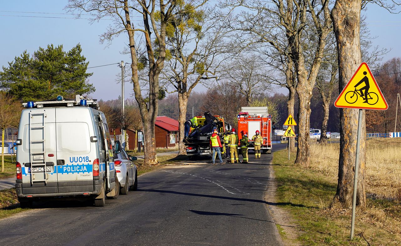 Koszmarny wypadek. Nie żyją 3 młode osoby