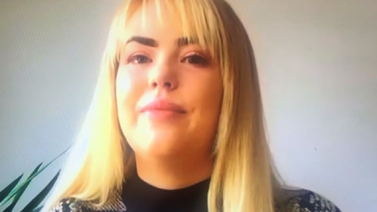 24-letnia Lucy Dunkan pomogla 73-letniemu emerytowi dostać się do szpitala. Mężczyzna umierał na Covid-19.