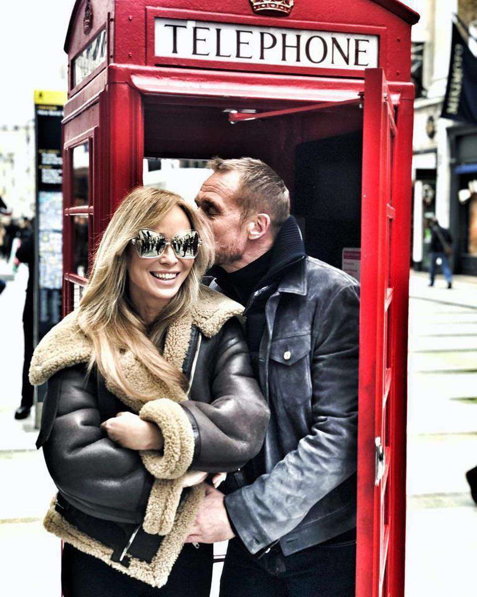 Joanna Przetakiewicz i Rinke Rooyens całują się w Londynie