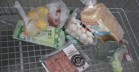 Marki własne sieci handlowych. Jak często kupujemy ich produkty? Sprawdziliśmy