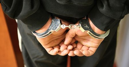 14-latka z Kędzierzyna pisała z pedofilem. Ojciec: "Dorwaliśmy drania"