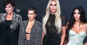 Rodzina Kardashianów właśnie się powiększyła! Znamy płeć dziecka jednej z sióstr. Urodziła je surogatka