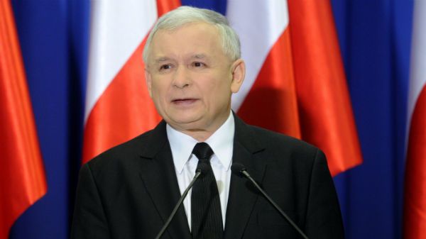 Zdaniem prof. Michała Głowińskiego w przypadku Jarosława Kaczyńskiego mamy do czynienia z absolutnym brakiem odpowiedzialności. Uważa, że prezes PiS może w tej chwili powiedzieć wszystko.