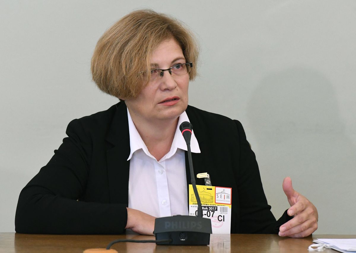 Prokurator Barbara Kijanko zeznaje. Internauci komentują