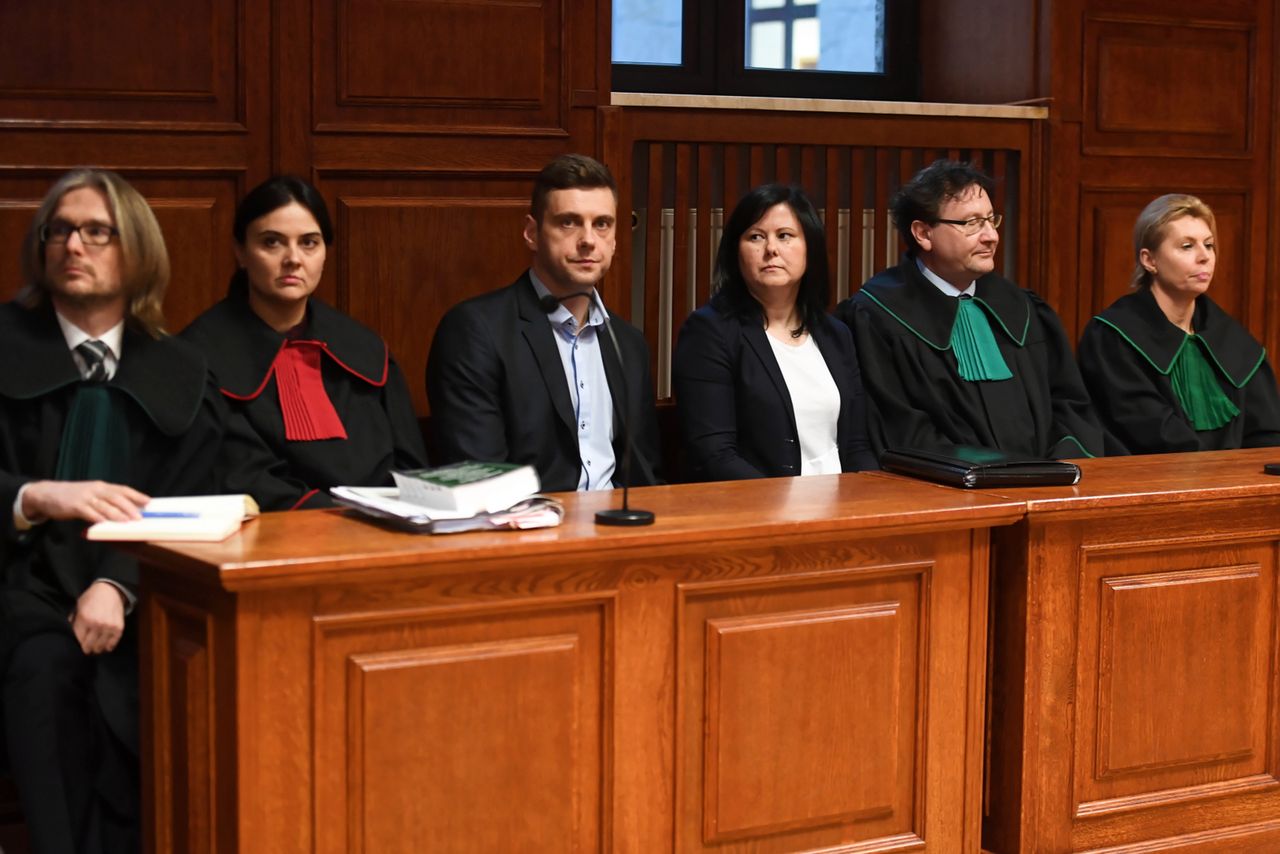 Państwo Dziubakowie pokonali Raiffeisen. Na czym polega ich wygrana i ile będzie ich to jeszcze kosztowało?