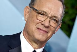 Tom Hanks zachowuje dobry humor w izolatce. Pokazał, co je